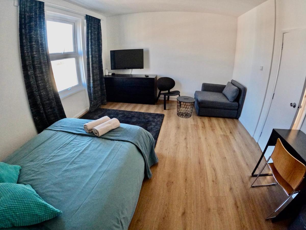 Lovely One Bedroom Flat London Eksteriør bilde