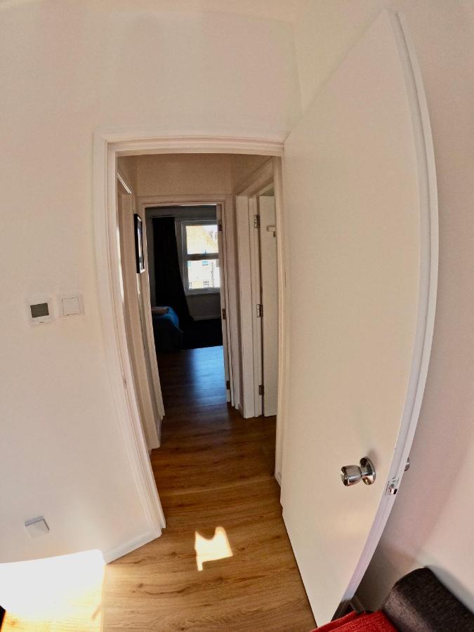 Lovely One Bedroom Flat London Eksteriør bilde