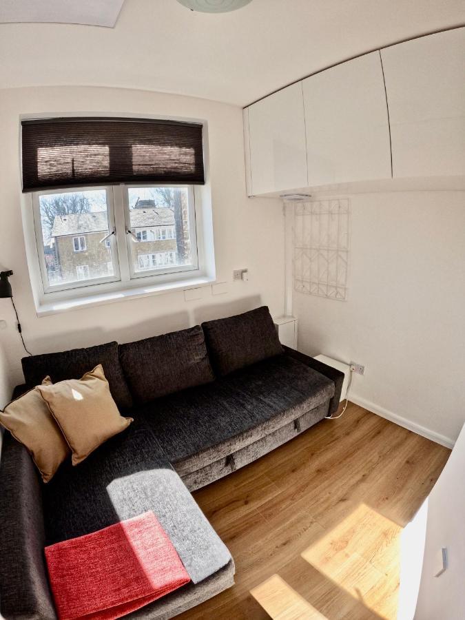 Lovely One Bedroom Flat London Eksteriør bilde